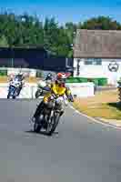 Vintage-motorcycle-club;eventdigitalimages;mallory-park;mallory-park-trackday-photographs;no-limits-trackdays;peter-wileman-photography;trackday-digital-images;trackday-photos;vmcc-festival-1000-bikes-photographs